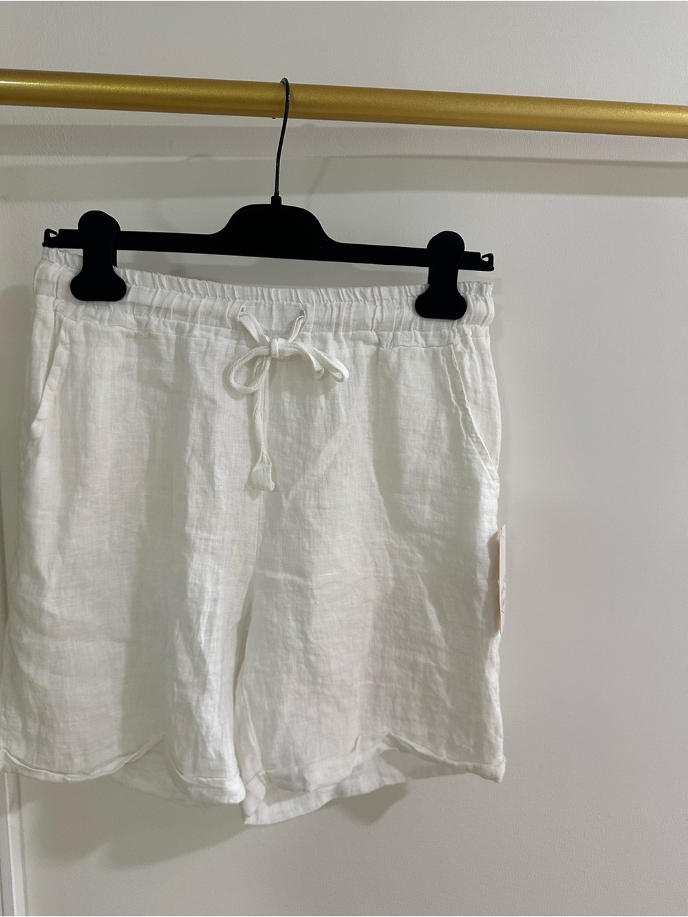 Women’s White Linen Drawstring Bermudas